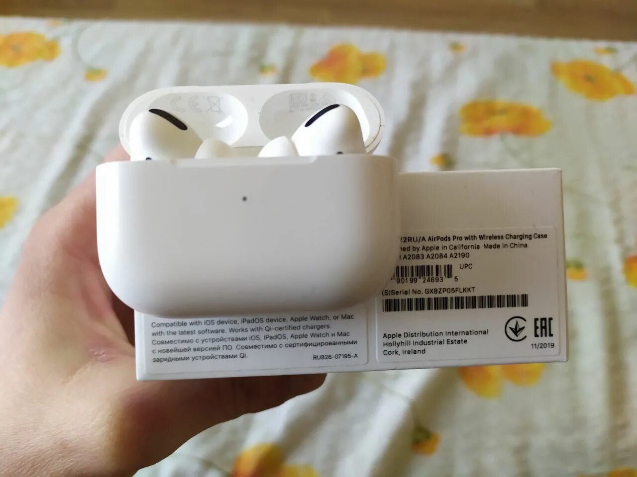 Наушники айрподс Pro 1. Air pods 2 коробка оригинал. AIRPODS Pro 2 коробка оригинал. Айрподс 2 Pro ориг.