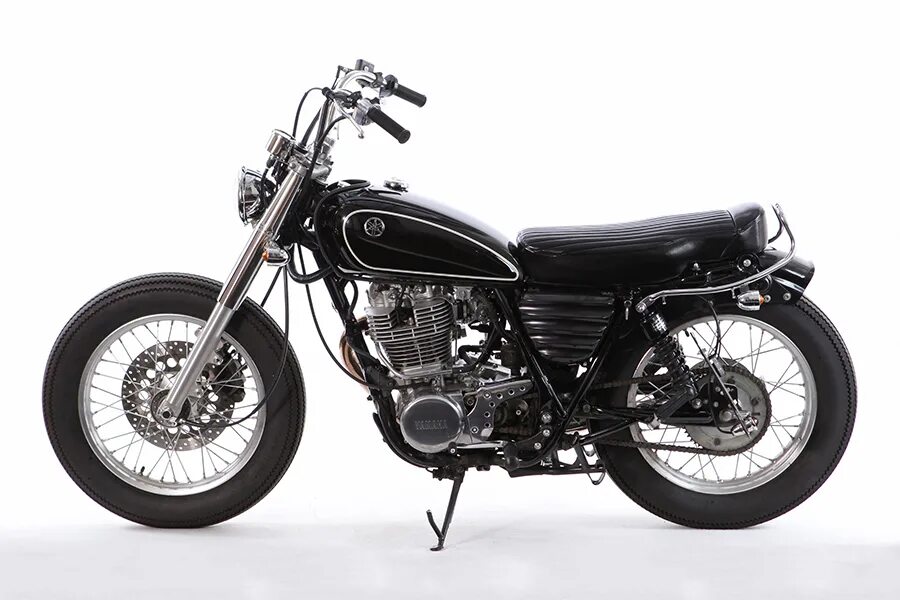 Yamaha sr 400. Cafe Racer SR 400 Yamaha sr400. Рама Yamaha SR 400. Yamaha sr400 clip-on.