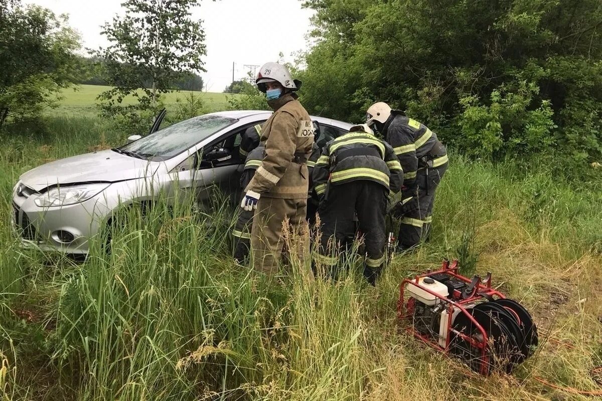 Авария в Тульской области на трассе м4. Авария в Тульской области на м4 в Ефремове. Авария Тульская область Ефремовский район. ДТП В Ефремове Тульской области.