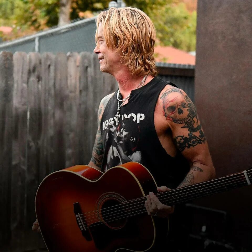 Джастин бибер 2000. Послушать 1 из них. Послушать 1 из них. Наушники подростковые. Послушать 1 из них.