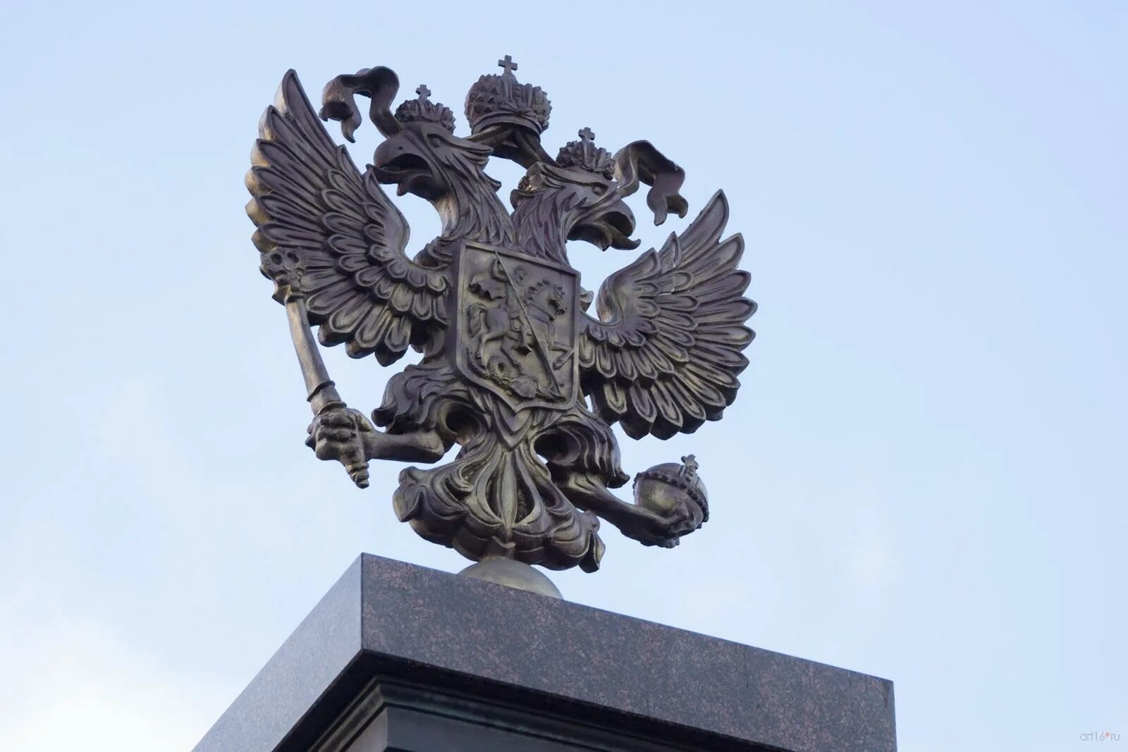 Использование двуглавого орла