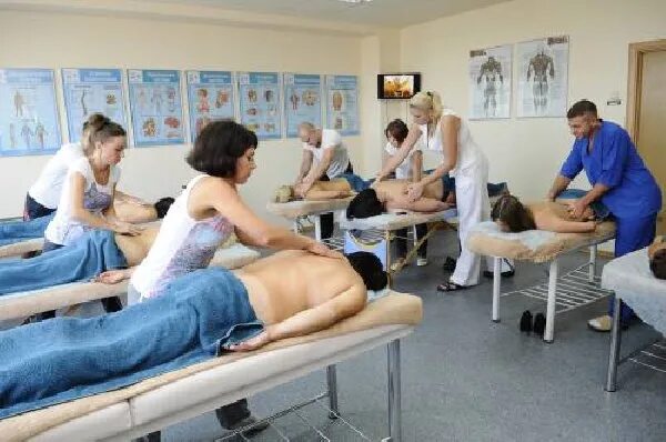 Курсы массажа без медицинского образования. Курсы обучения массажа в нижнем новгороде. Курсы обучения массажа в нижнем новгороде. Профессия массажист. Обучение массажу фото.