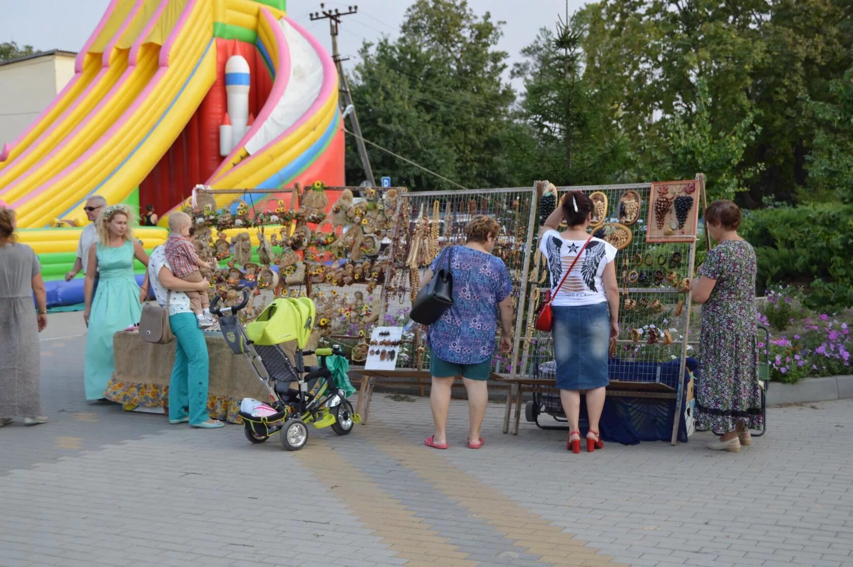 Погода в старощербиновской на неделю самый. Старощербиновская развлечения для детей. Население Старощербиновской. Туризм Старощербиновская.