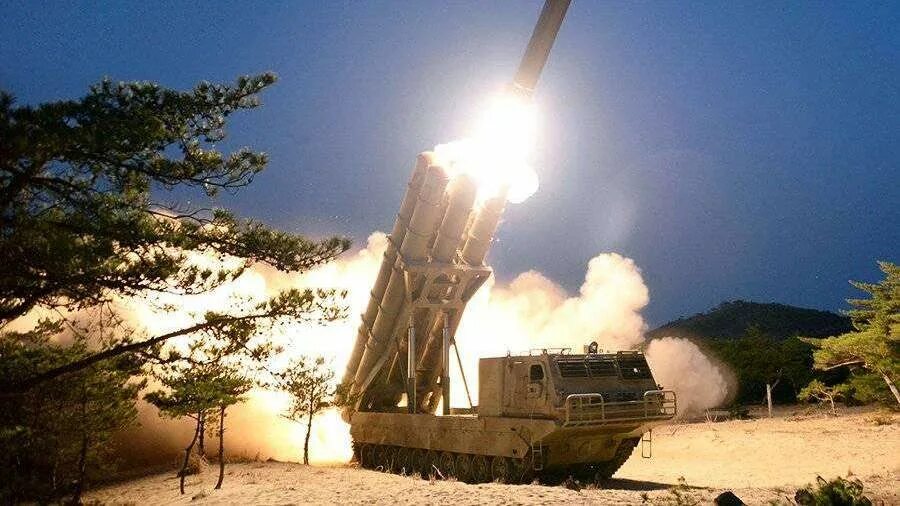 Разрешение на использование дальнобойных ракет. Рсзо kn-25 корея. рсзо kn-09. 240-мм рсзо северной кореи. ракета рсзо.