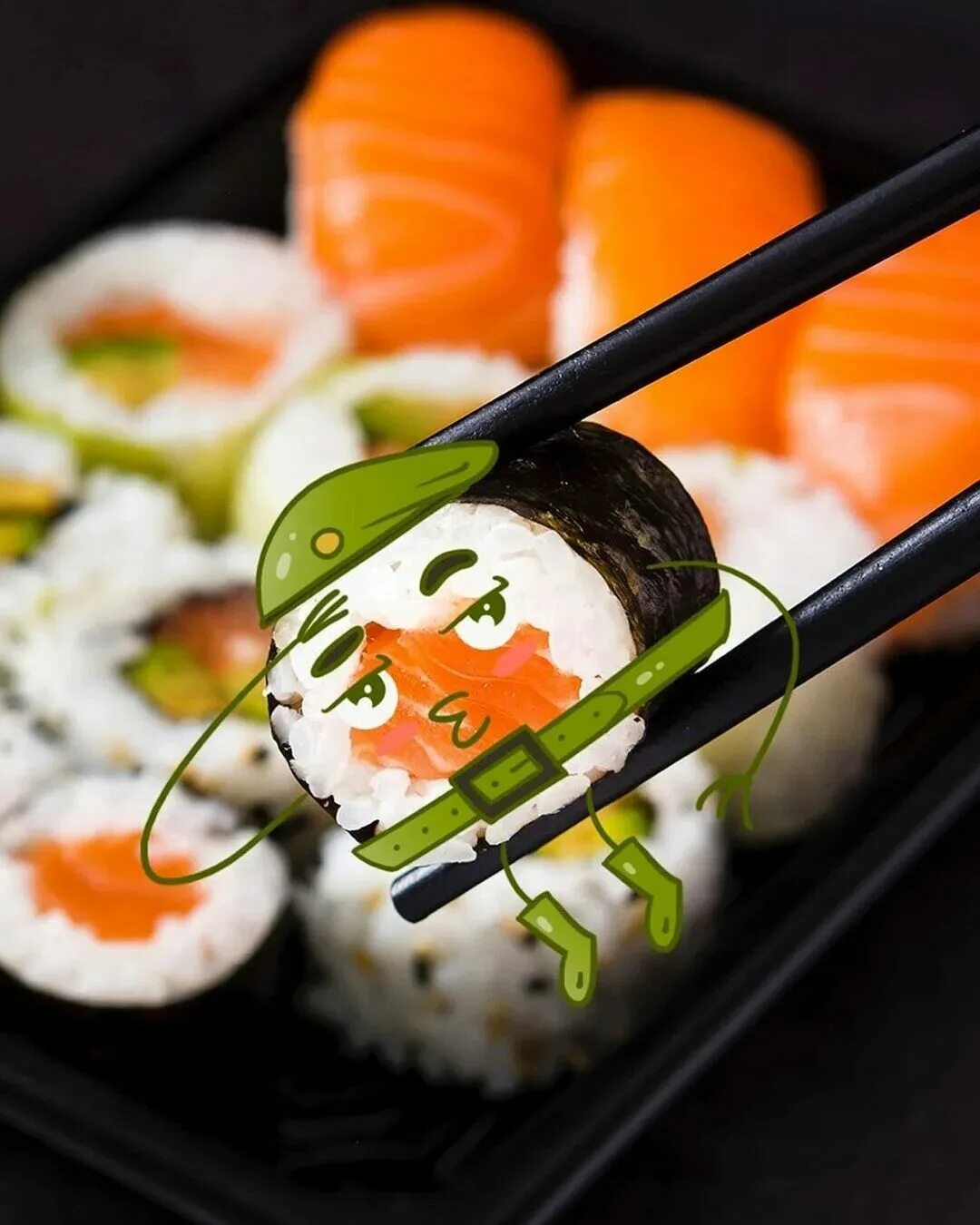 Манеж суши. Baby olmitos манеж кровать. Манеж babyton желтый. Суши калифорния шримп. Салмон бокс.