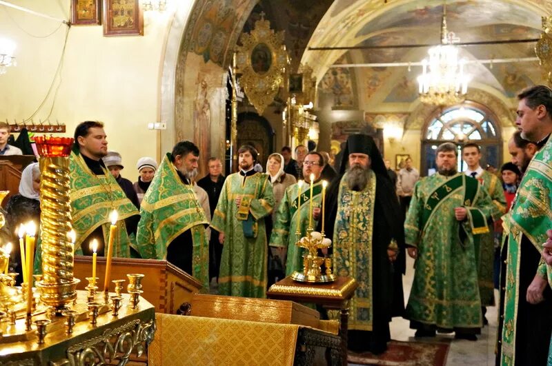 богослужение в лефортово