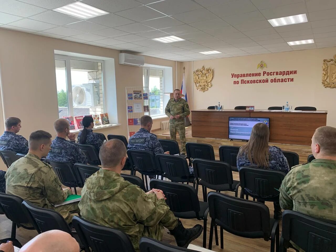 Управление к ликвидировано. Военный коллектив. управление росгвардии. росгвардия омск армия. повышение военных.