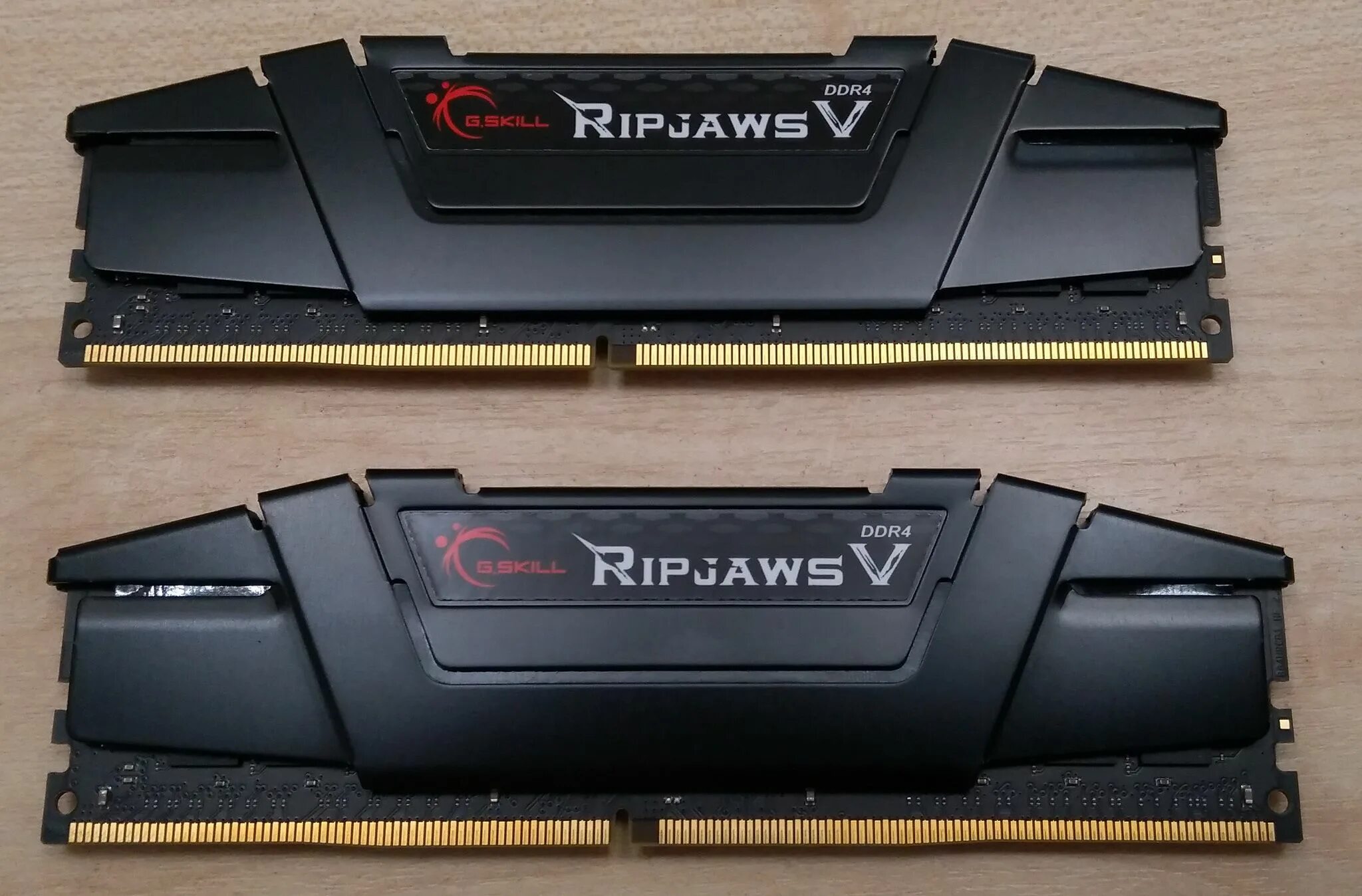 Память g skill ripjaws v. G.skill Ripjaws v 32 GB. Оперативная память g.skill Ripjaws v 16 ГБ. G.skill Ripjaws v Classic Black ddr4. G.skill Ripjaws v 16gb ddr4.