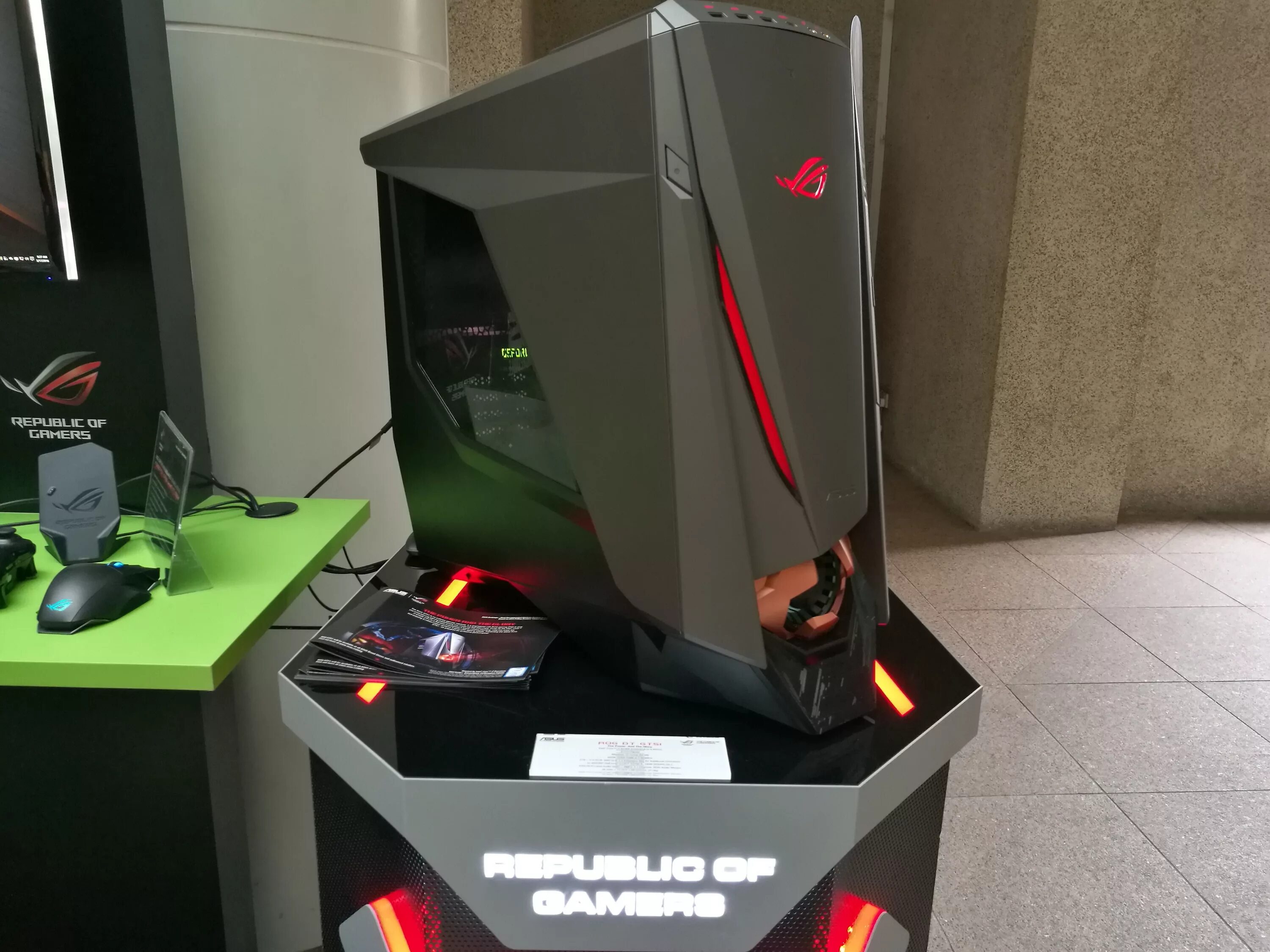 ASUS ROG gt51. ASUS ROG Helios. Системный блок ASUS ROG 2021. Корпус ASUS ROG Strix Helios.