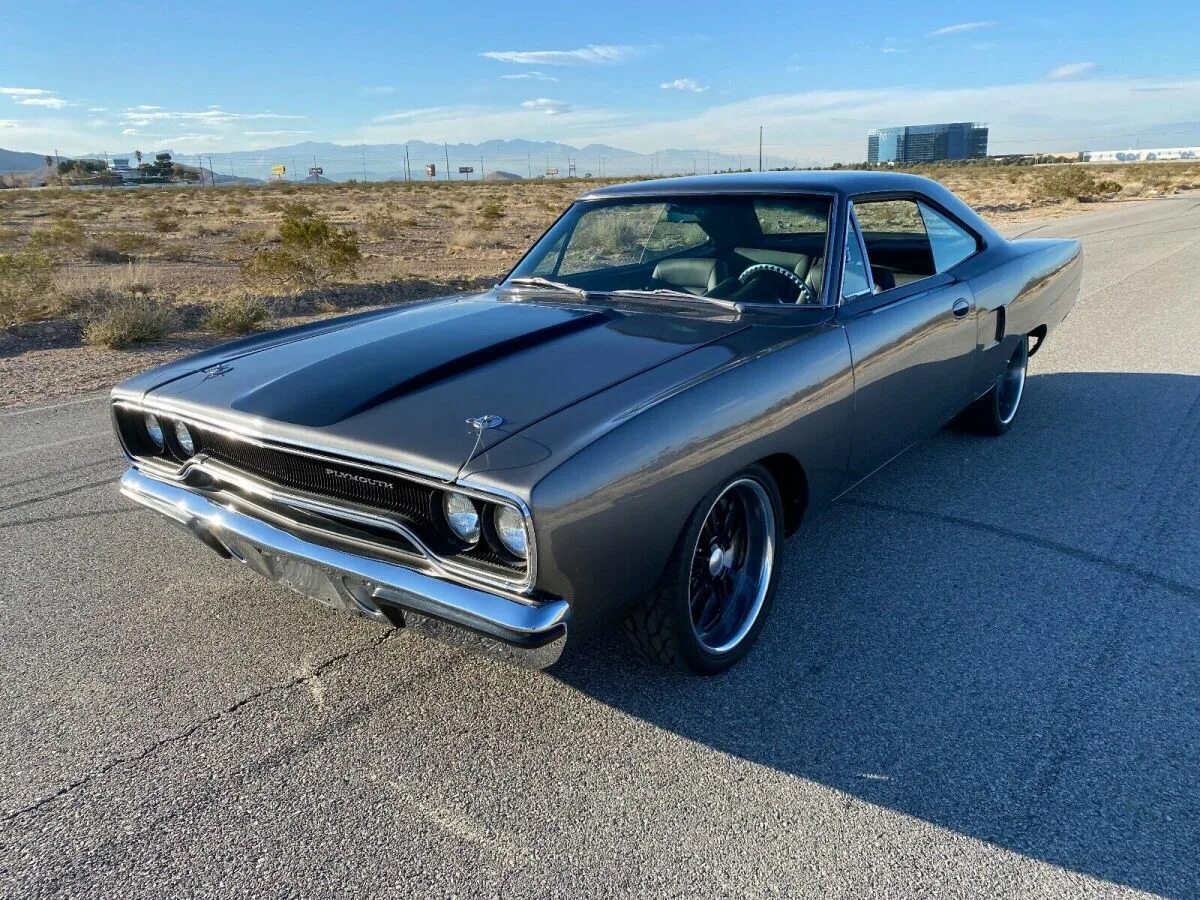 Plymouth roadrunner gtx 1970. Plymouth roadrunner 1965. Плимут роад раннер gtx 1972. Машина plymouth roadrunner. Plymouth road.