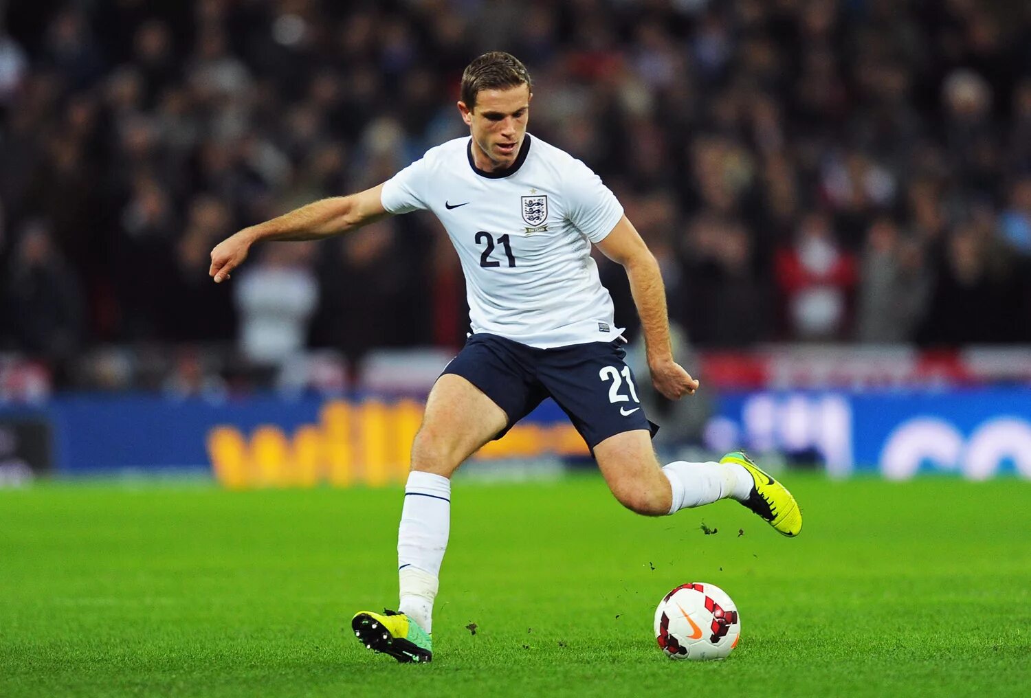 Interested in football. Хендерсон футболист. Сборная Англии Henderson. Jordan Henderson Sunderland.