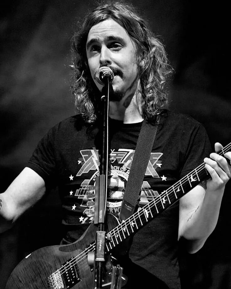 Микаэль окерфельдт. Вокалист opeth. микаэль окерфельдт 2025. микаэль окерфельдт 1999.