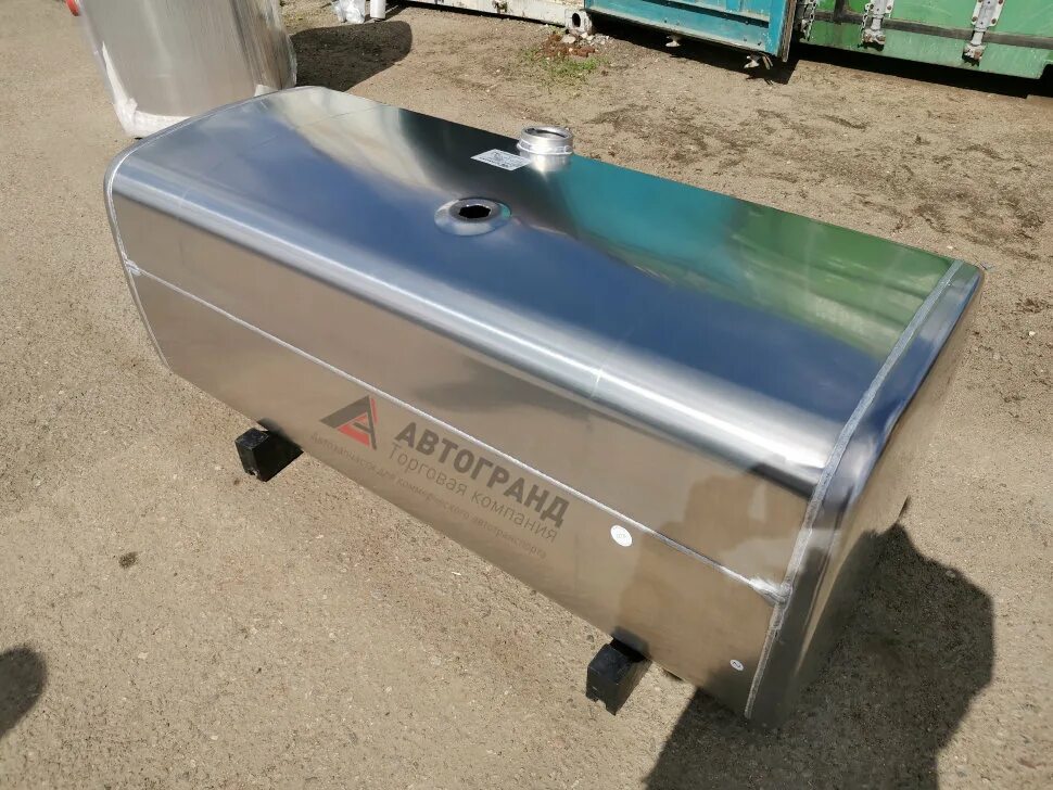 Топливный бак 600л. Топливный бак для ман л2000. Бак топливный камаз 350л алюминиевый. Бак маз 600 литров. Топливный бак shacman 600л.