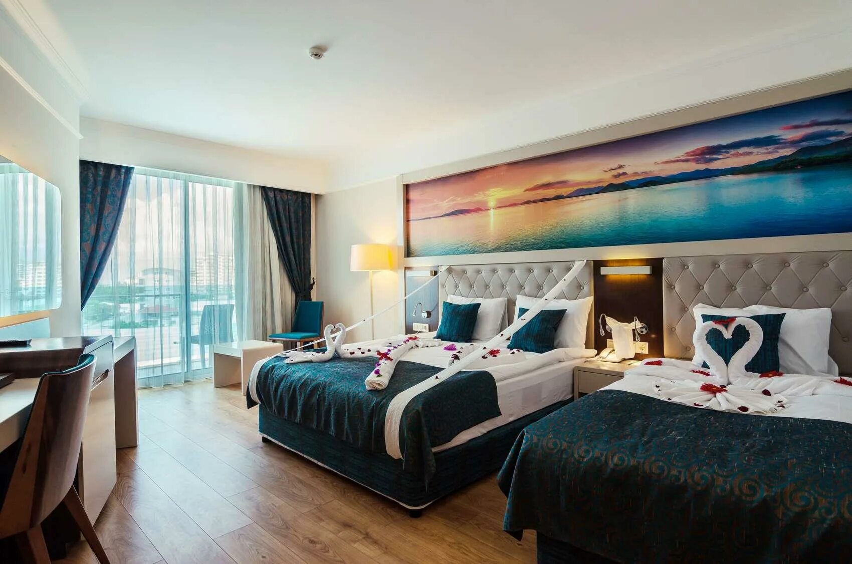 Titanic beach lara 5. Pickalbatros albatros white beach 5. Отель альва донна. Megasaray club hotel belek 5. Titanic beach lara 5 турция.