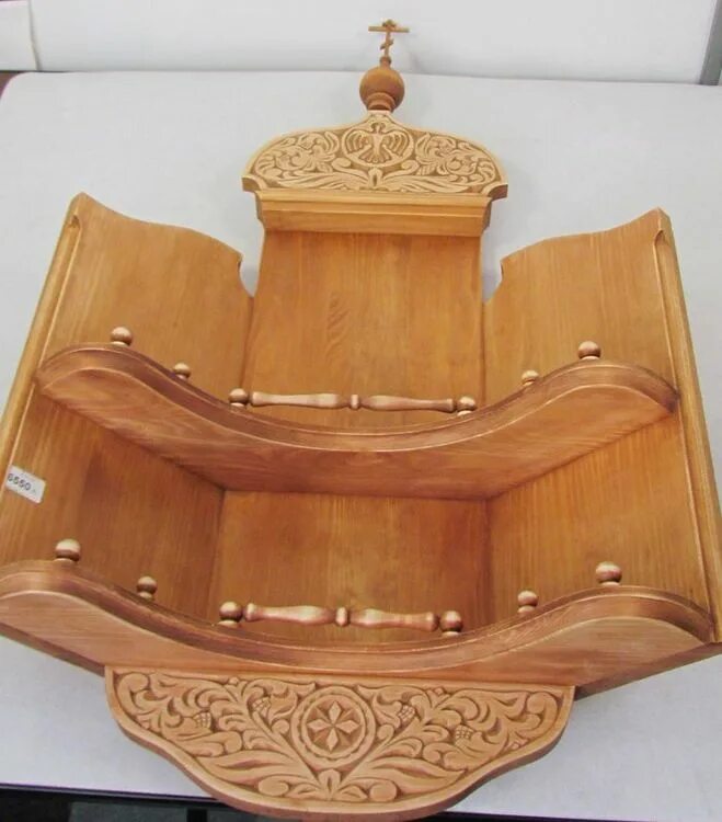 полка для икон. иконостасы своими руками фото. иконостасы своими руками фото. домашний иконостас. полка угловая иконостас.