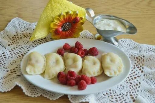 Вареники с малиной