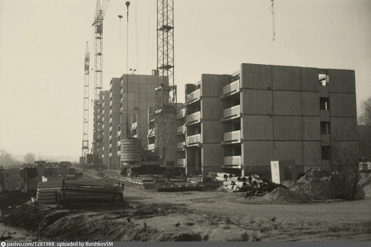 Проспект просвещения 1990. Улица рубинчика нижний новгород. Мытищи 1990. Кемерово в 90. Южное бутово стройка 2000.