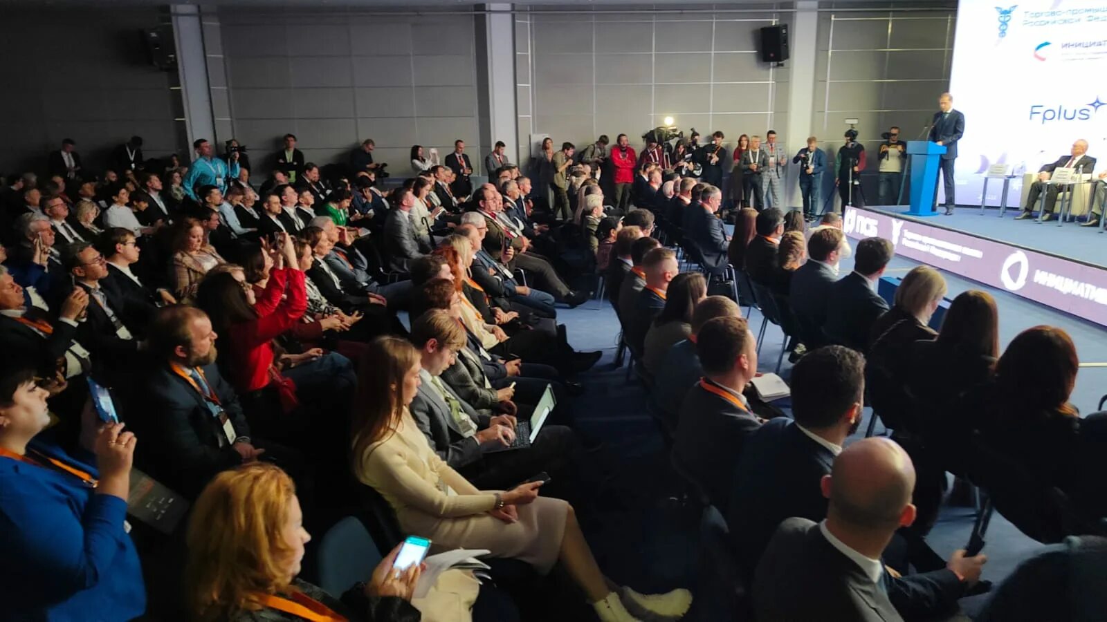 ПРЕДСТАВИТЕЛИ АМНТК "СОЮЗ" ПРИНЯЛИ УЧАСТИЕ В СЕССИИ ОБОРОННО-ПРОМЫШЛЕННОГО КОМПЛ