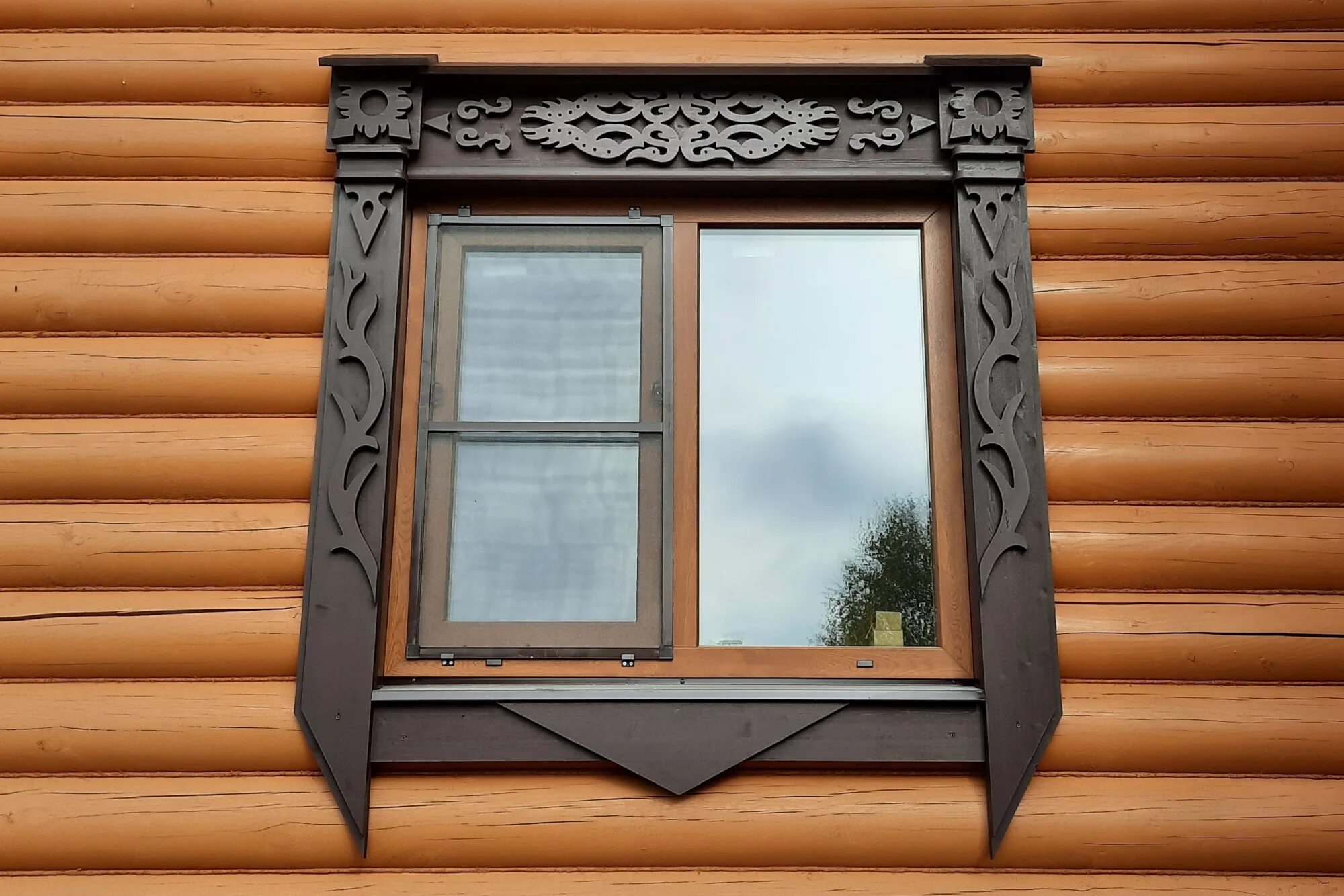 Прорезная пропильная резьба наличники. Деревянные наличники спб. Гороховецкие наличники. Резные наличники прорезная резьба. Владимирская пропильная резьба наличники.