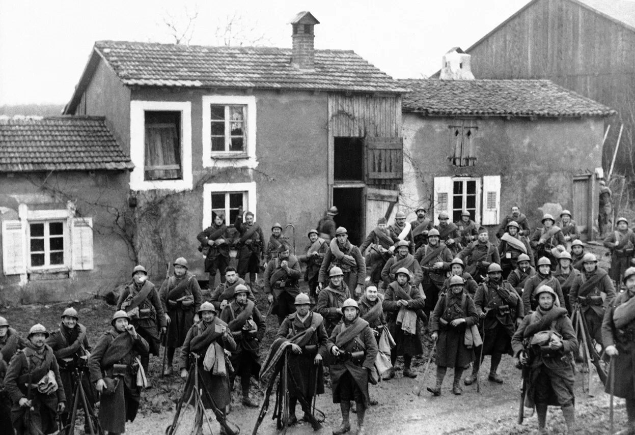 Французские солдаты второй мировой 1940. Польша деревни во второй мировой войне. Вторая мировая Польша 1939. Польша начала вторую мировую