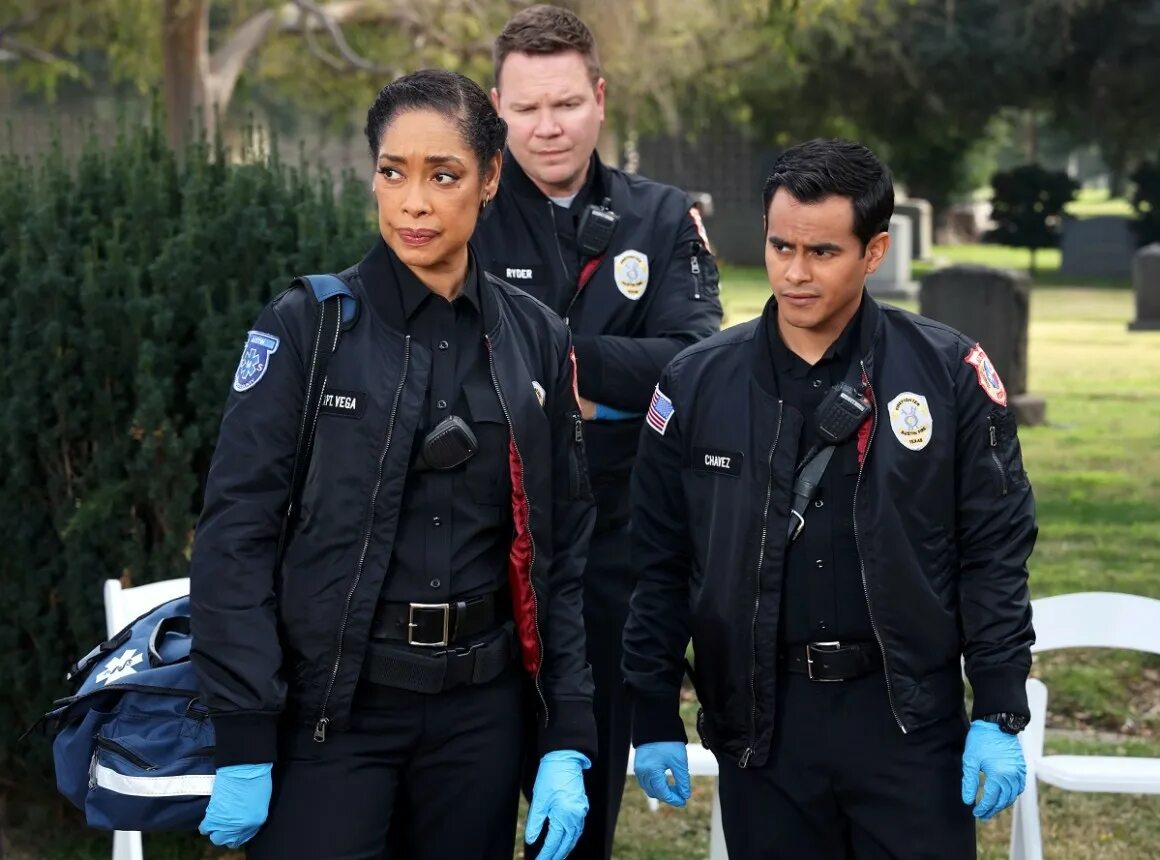 911 одинокая звезда маржан. 911 звезда спасения. 911 звезда спасения. 911 звезда спасения. Джина торрес 911 одинокая звезда.