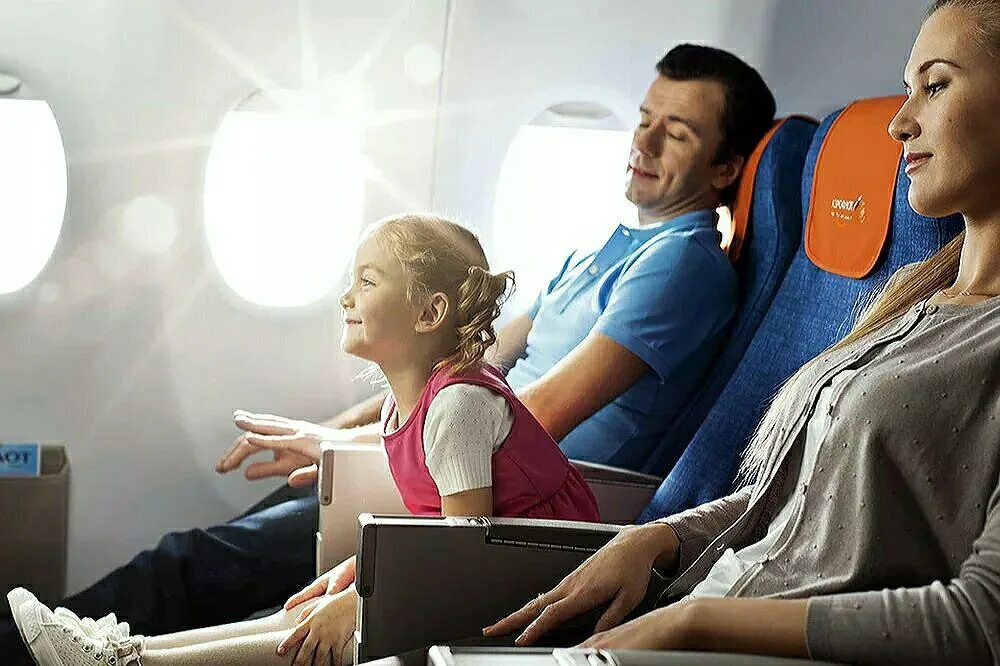 Ребенок пассажир. Безопасность пассажиров морских и речных судов по обж. Пассажир это обж. Пассажир не знает какой. Поведение пассажиров в общественном транспорте.