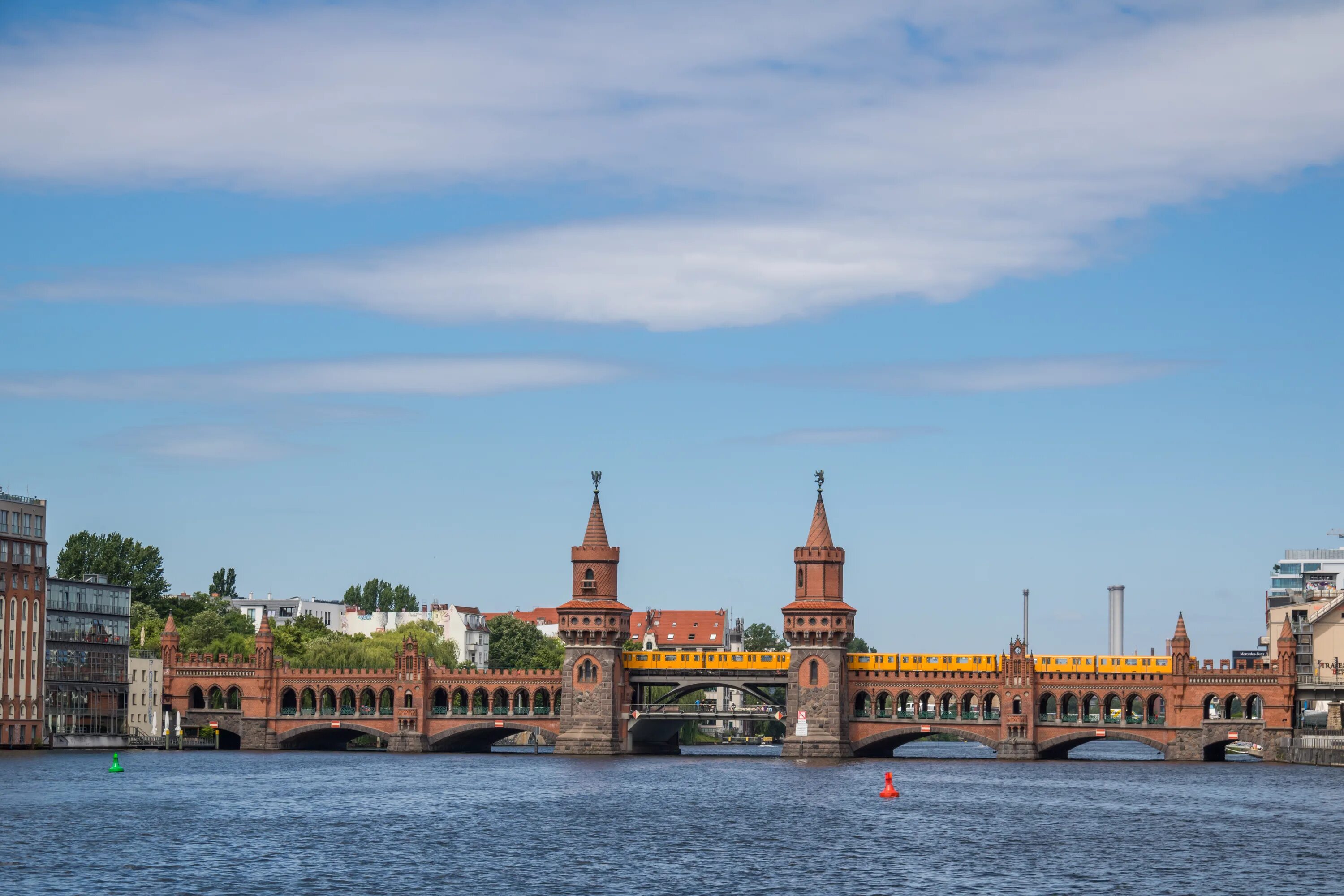 Берлинская река 4. Мост Обербаум Берлин. Шпрея Германия. Река в Берлине. Самая большая река в Берлине.