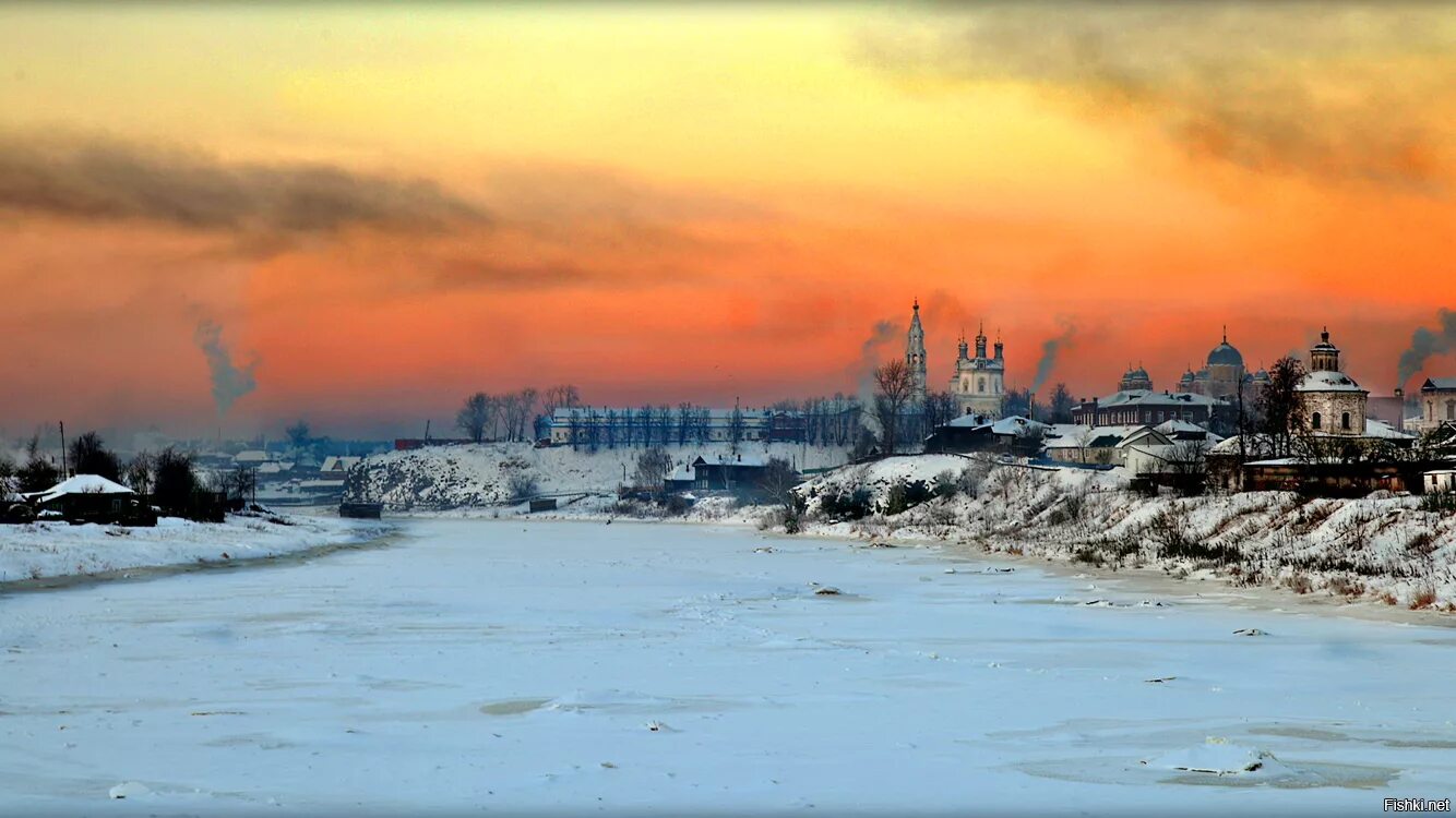 Кафе солянка верхотурье. Солянка мясная в ресторане. Верхотурье гостиницы. Верхотурье меркушино храмы. Верхотурье свердловская область.