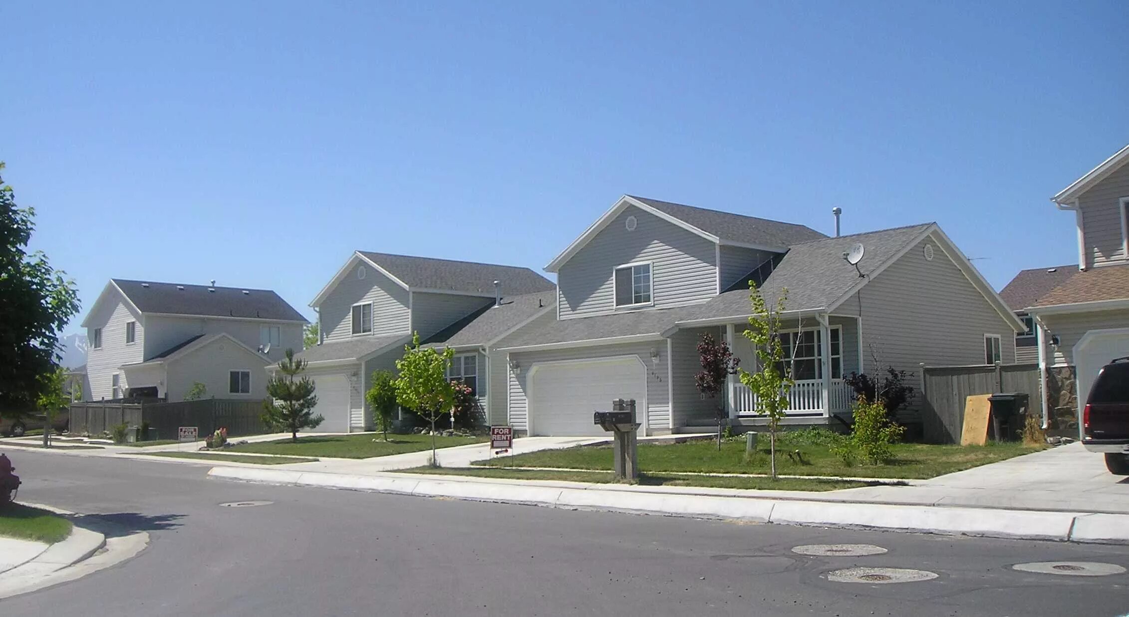 Американские дома улица. РАМСТРОЙ Хаус стрит зона. Housing Street. Neighbourhood view. My house is the street