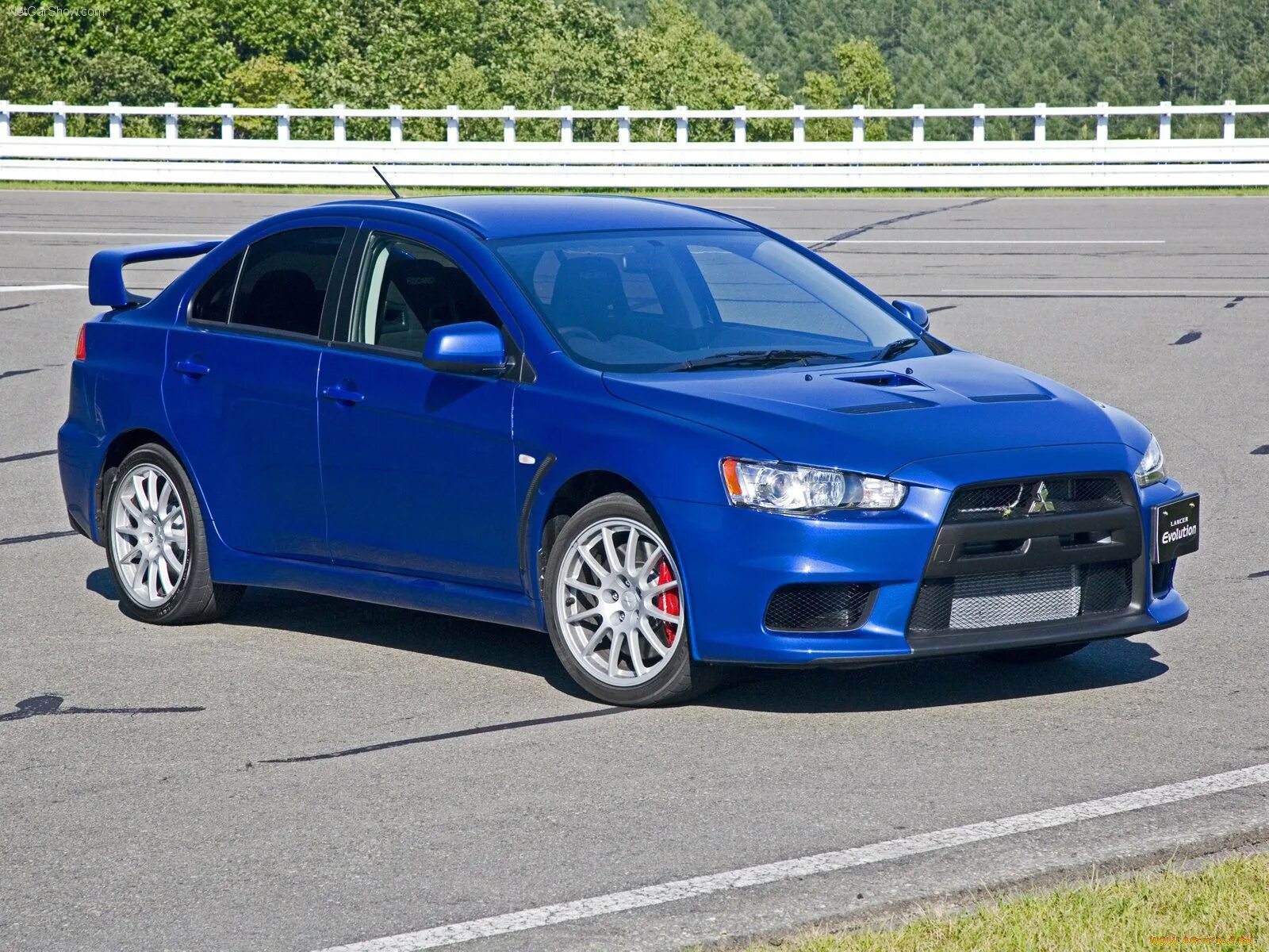 Mitsubishi Lancer Evolution x синий. Лансер 10 Эволюшн. Lancer EVO 10. Mitsubishi Lancer Evolution x 2008.