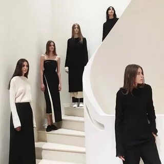 The row история