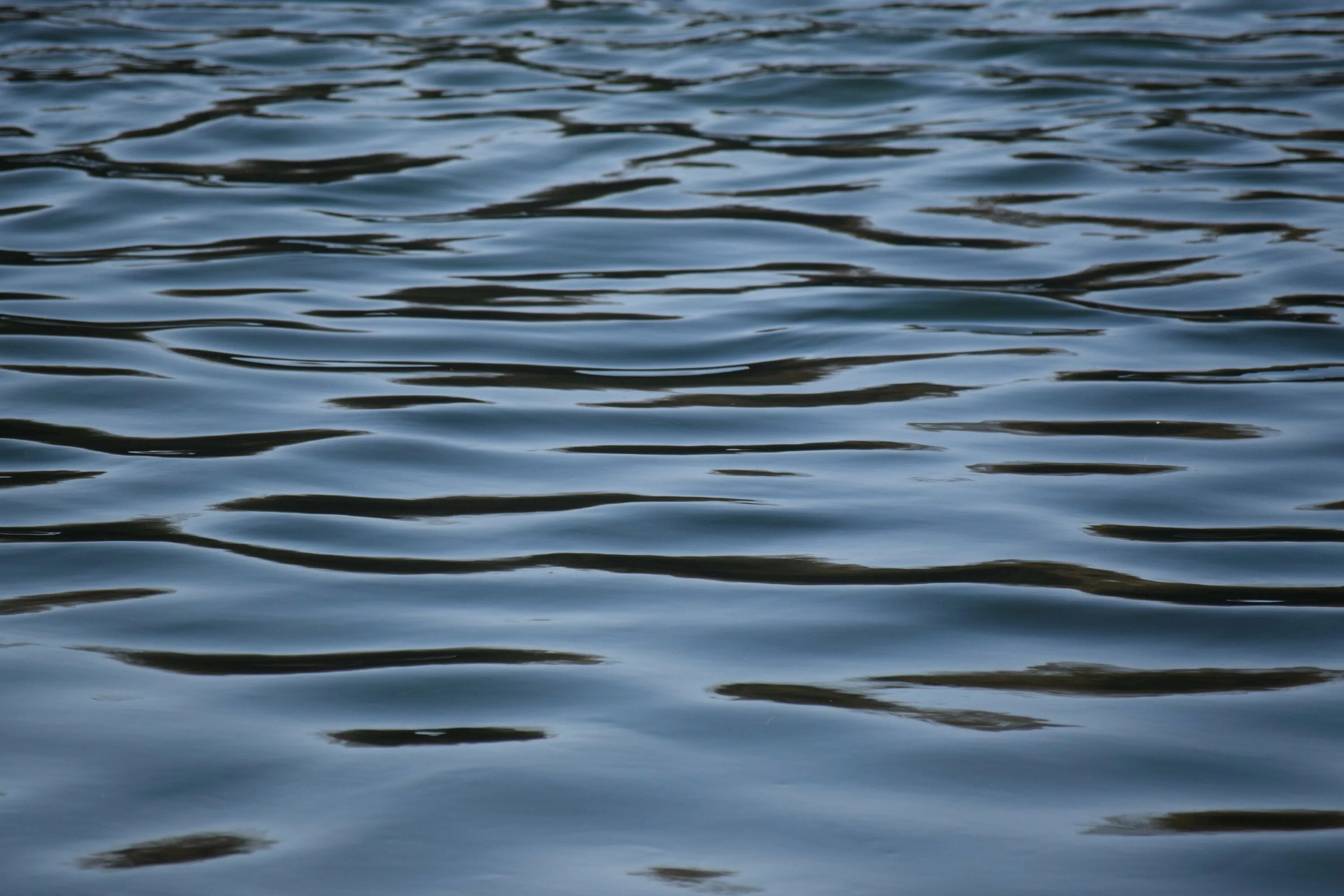 Водная гладь. Водная гладь реки. Текстура воды. Фактура воды. Как пишется водная гладь