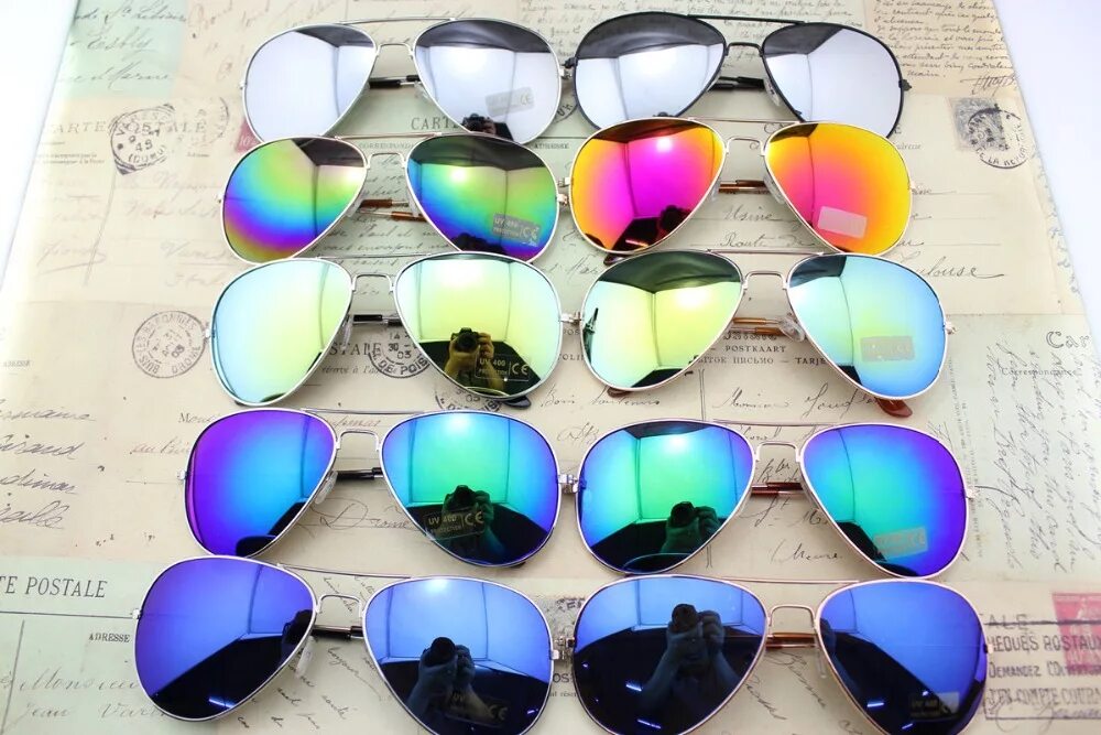 Солнечные очки. Зеркальные очки. Крутые солнцезащитные очки. Цветные солнцезащитные очки.