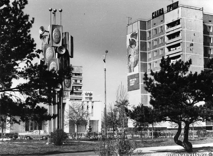 Сигнал припять. Припять до катастрофы 1985. город припять 1985. припять до аварии 1985. дружбы народов до аварии припять.