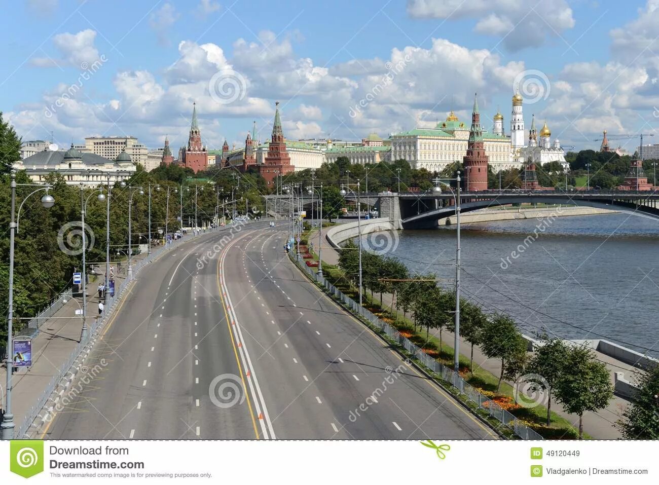 Москва 2013. Москва фото 2022. Туристы в москве. Москва август. Москва в конце августа фото.