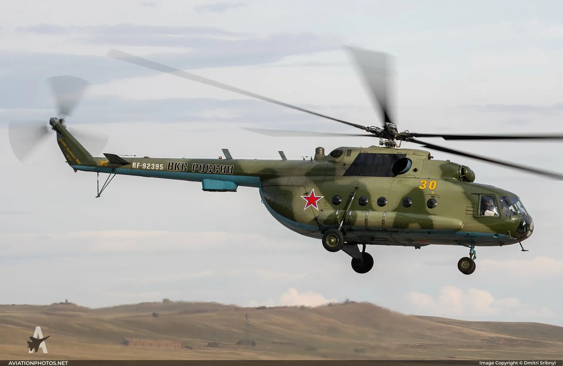 Ми 8 рф. Военный вертолет ми 8 МТ. Ми-8мт ВВС России. ВВС вертолет ми8. Вертолёт ми-8 АМТШ.
