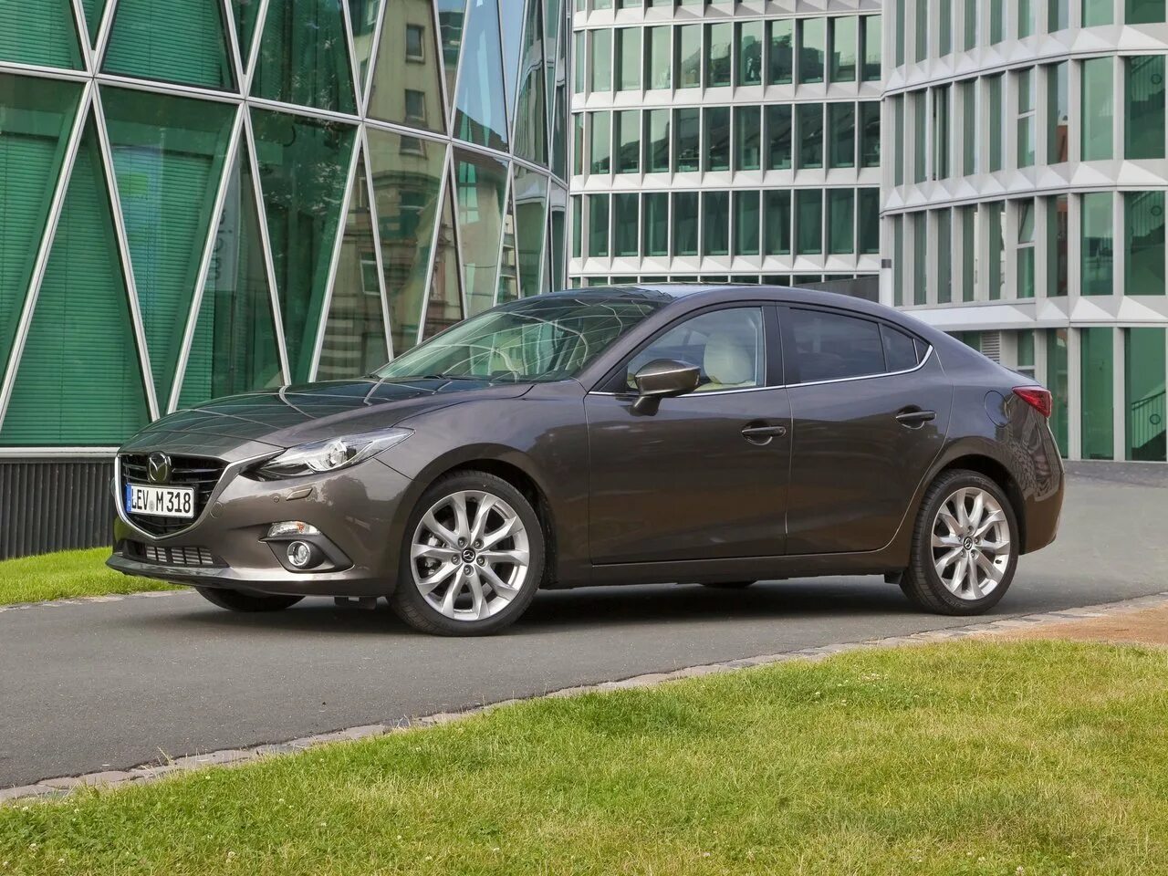 Мазда 3 вм. Mazda 3 BM. Mazda 3 III (BM). Mazda 3 BM 2013. Mazda 3 2013 седан.