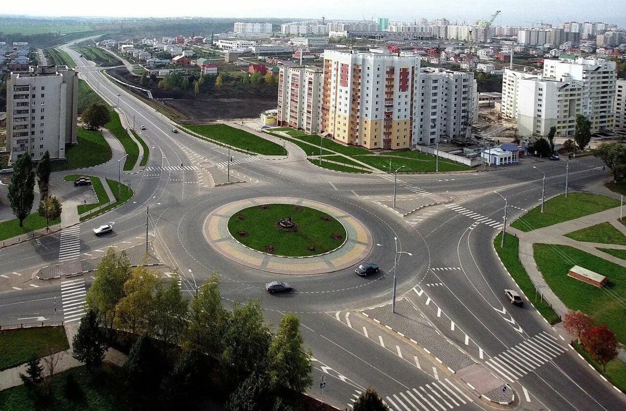 Кольцевое новосибирск. Белгород кольцевое движение ул Губкина. Круговое движение на Ротонда Белгород. Белгород Ватутина Губкина. Круговое движение город старый Оскол.