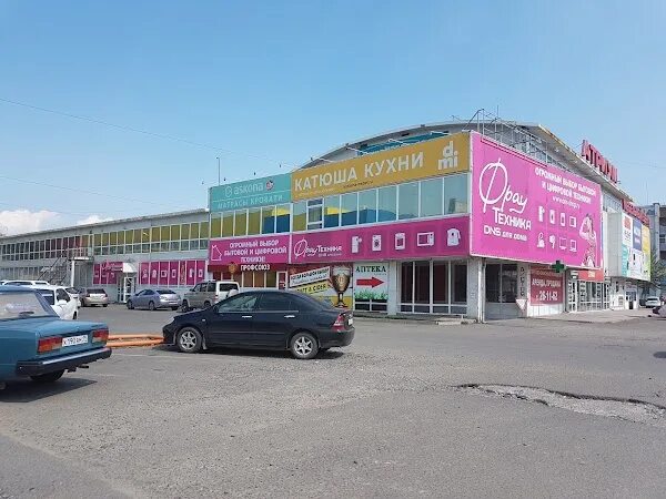 Дружбы народов абакан днс. Дружба народов 16 абакан. Г. Тц атриум абакан. Аллея торговый центр абакан.