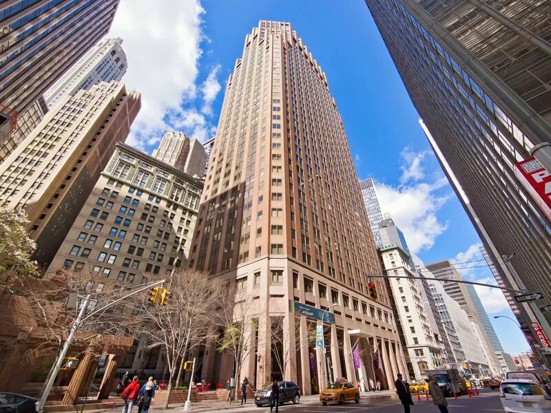 Нью йорк уолл стрит. Манхэттен уолл стрит. Уолл стрит улица в нью-йорке. Вал стрит. Манхэттен нью-йорк уолл стрит.