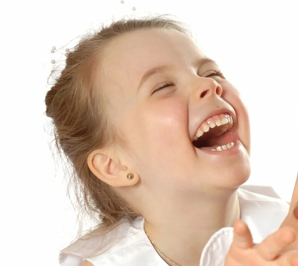 Children laughing. Дети смеются. Девочка смеется. Смеющееся лицо. Дети которые смеются 10 лет.