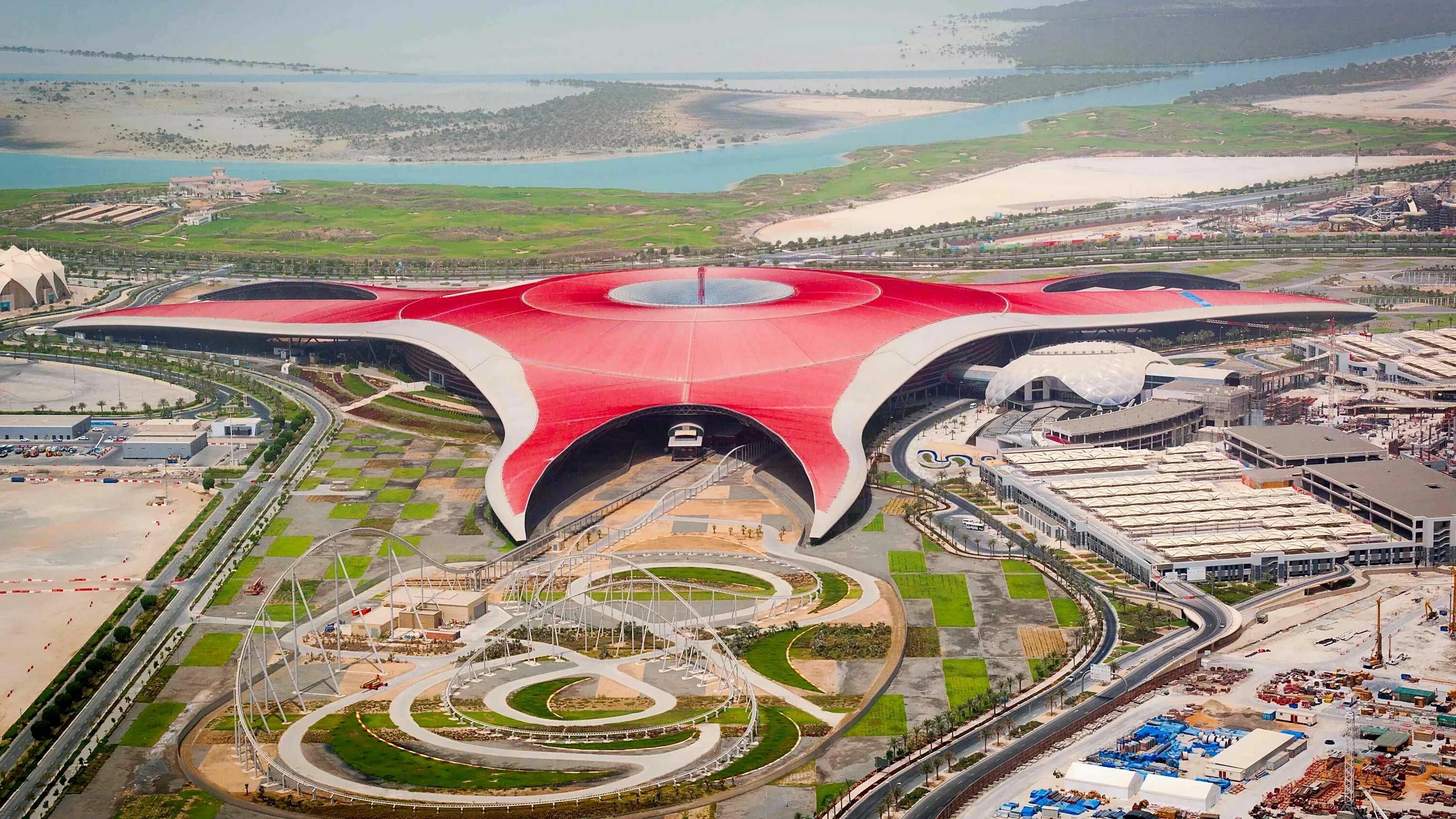 Абу-Даби Ferrari World Abu Dhabi. Феррари парк Абу Даби. Ferrari World Дубай. Парк развлечений Ferrari World (остров яс, Абу-Даби).