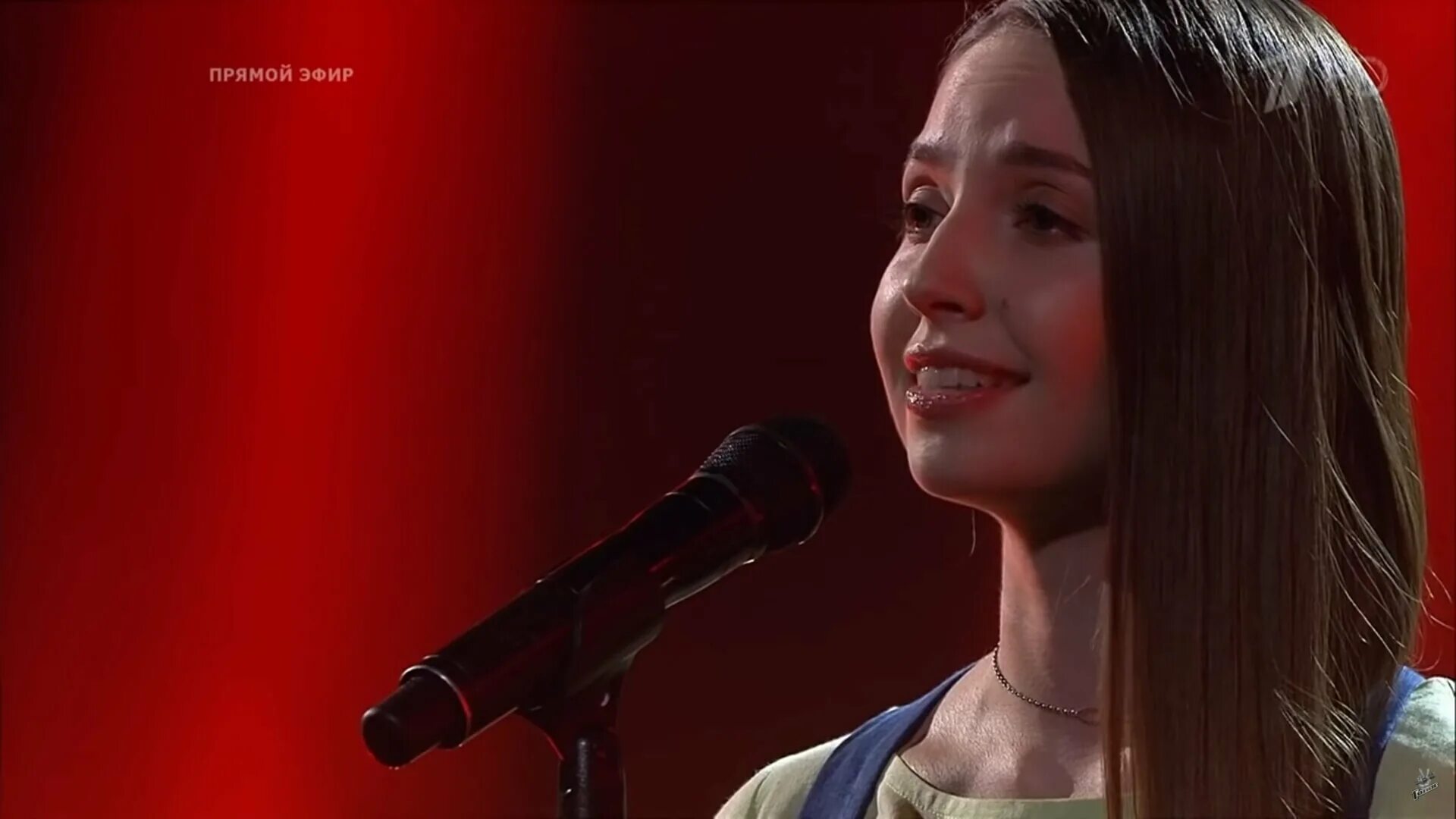 Я любила сокола кошкина. Я любила сокола. Я любила сокола голос. Девушка с балалайкой. Юля кошкина голос 2021.