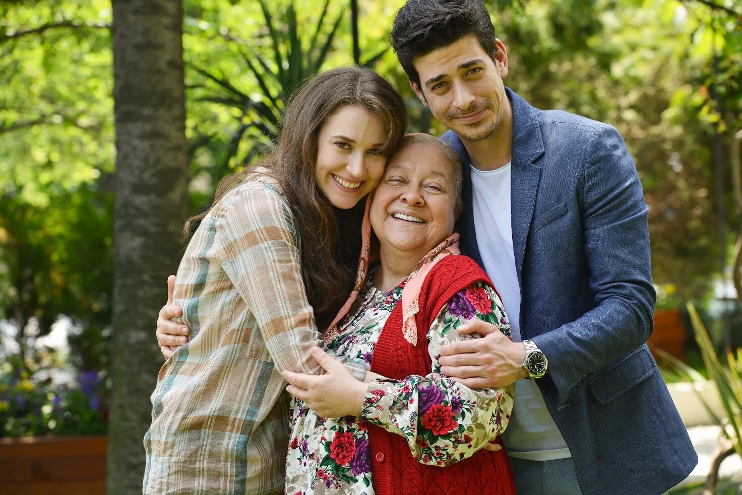 Дикое сердце турецкий. Deli yürek сериал 1998–2002. Дикое сердце турецкий. Дикое сердце турецкий. Дикое сердце: ад бумеранга фильм 2001.