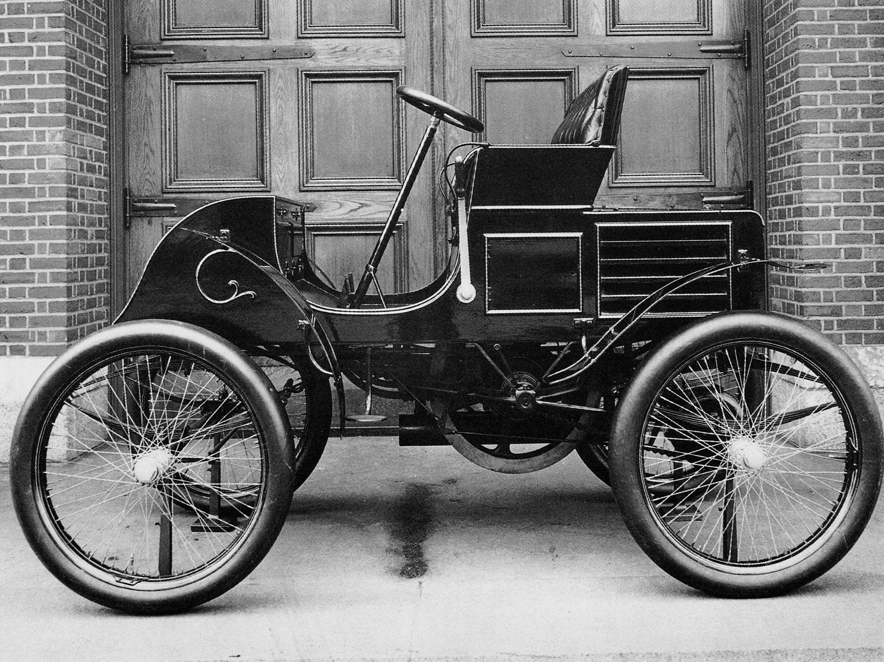 Автомобиля v 1. Ford model a 1903. Ford model s 1903. Ford Quadricycle 1896.