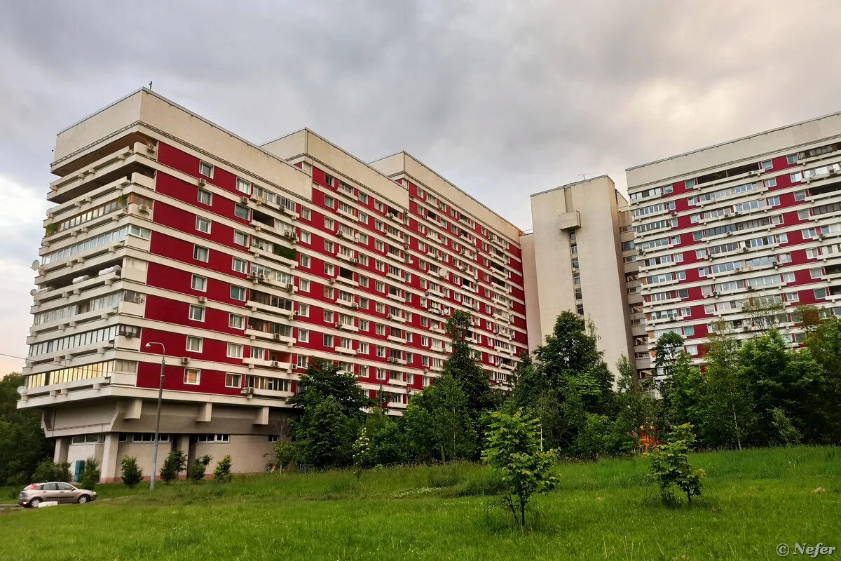 Чазовский дом Крылатское. Дом Чазова в Крылатском. Чазовский дом на осенней улице. ЖК кардиолог Крылатское.