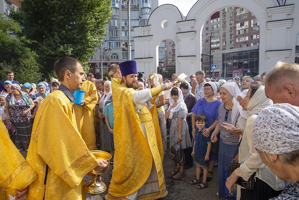 Престольный праздник отметил храм. Престольный праздник отметил храм