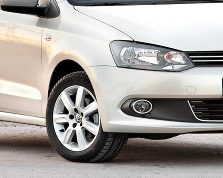 комплект противотуманных фар поло седан 2012. противотуманные фары поло. противотуманные фары поло. фольксваген поло седан 2012 птф. Volkswagen polo 2013 противотуманки.