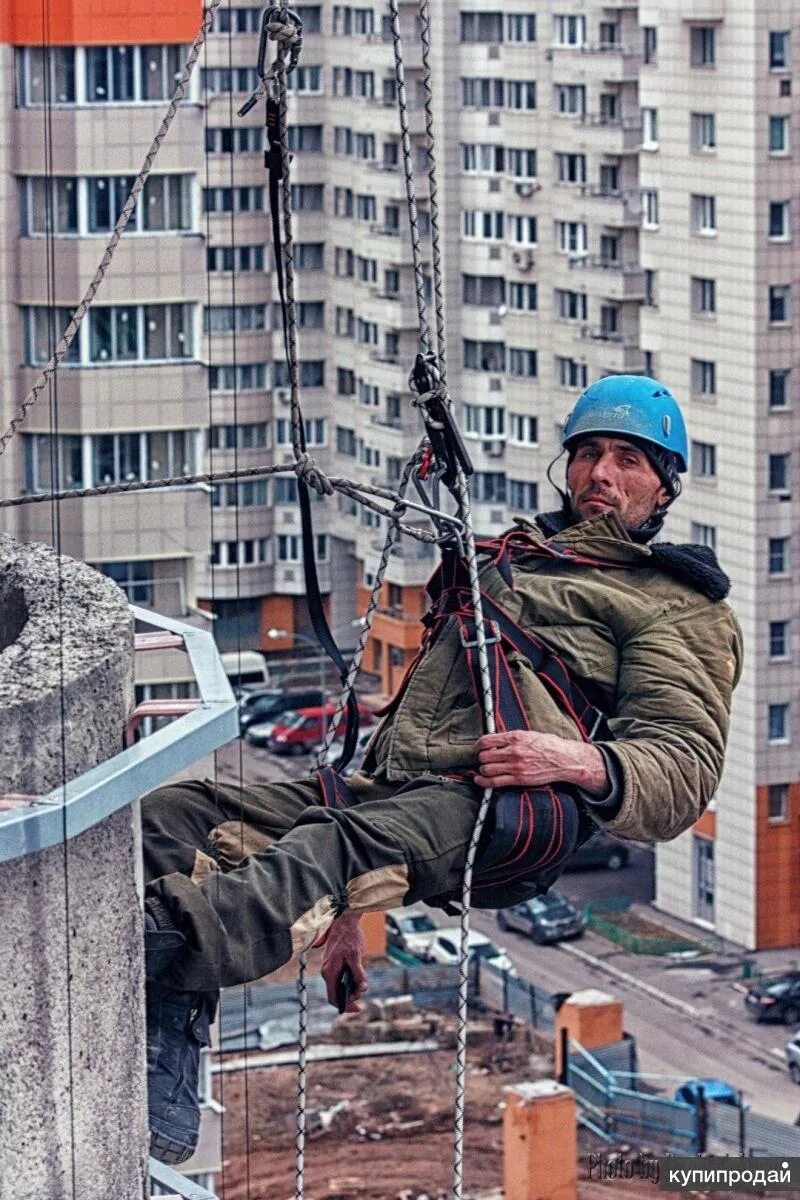 Фото высотников. Фото высотников. Монтажник металлоконструкций. Промышленный альпинизм. Строительный альпинизм.
