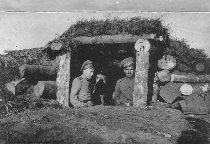 Землянка военных лет. Землянка Партизан Великой Отечественной войны. Партизанская землянка в годы ВОВ. Партизанская землянка 1941.